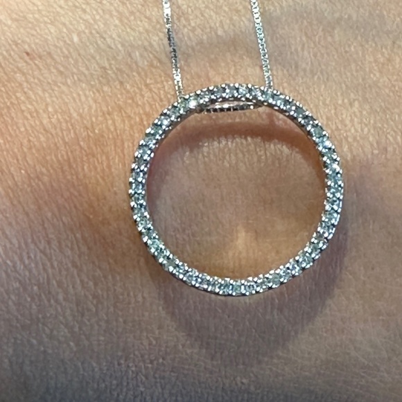 Diamond Circle Pendant in Sterling Silver - Picture 10 of 12
